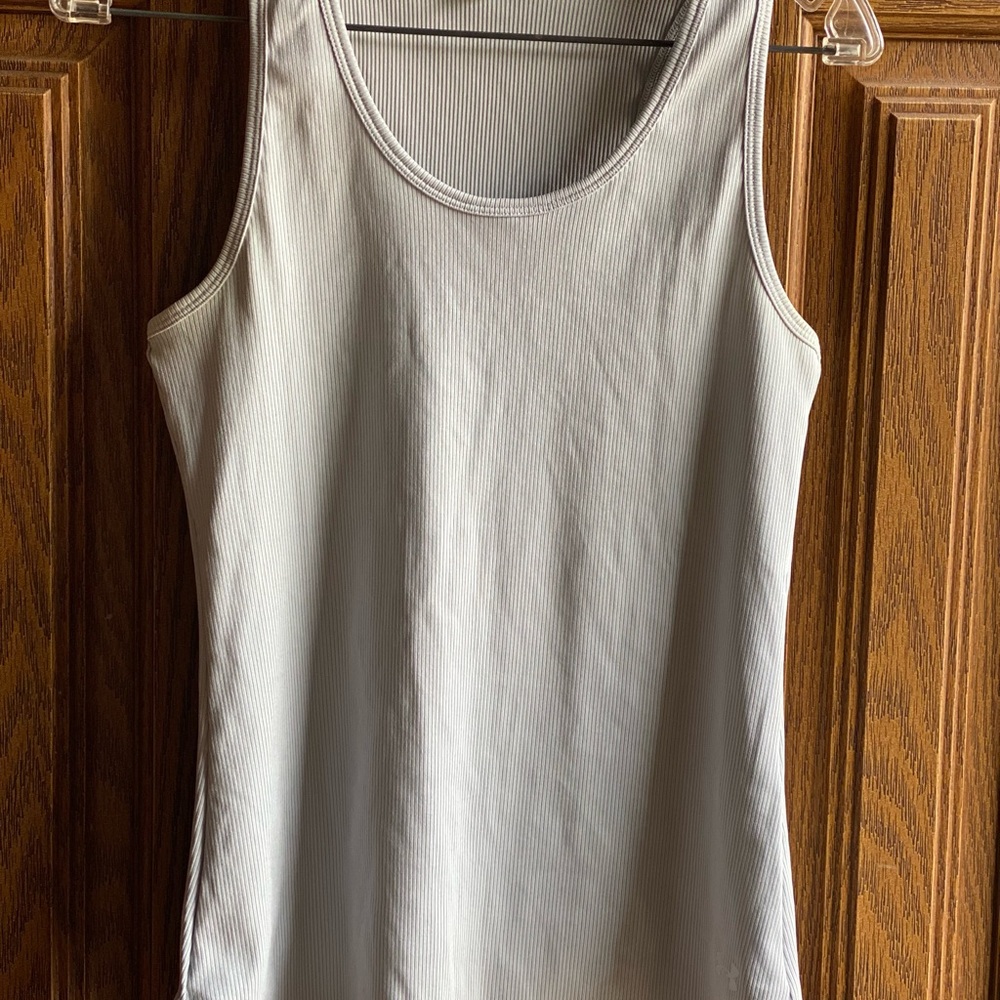 Set of 2-Under Armour LG Light/Medium Gray Women's Tank Tops.